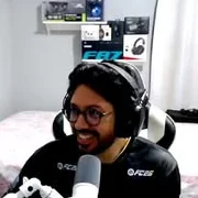 Roni, dono da Resident Games, de headset gamer